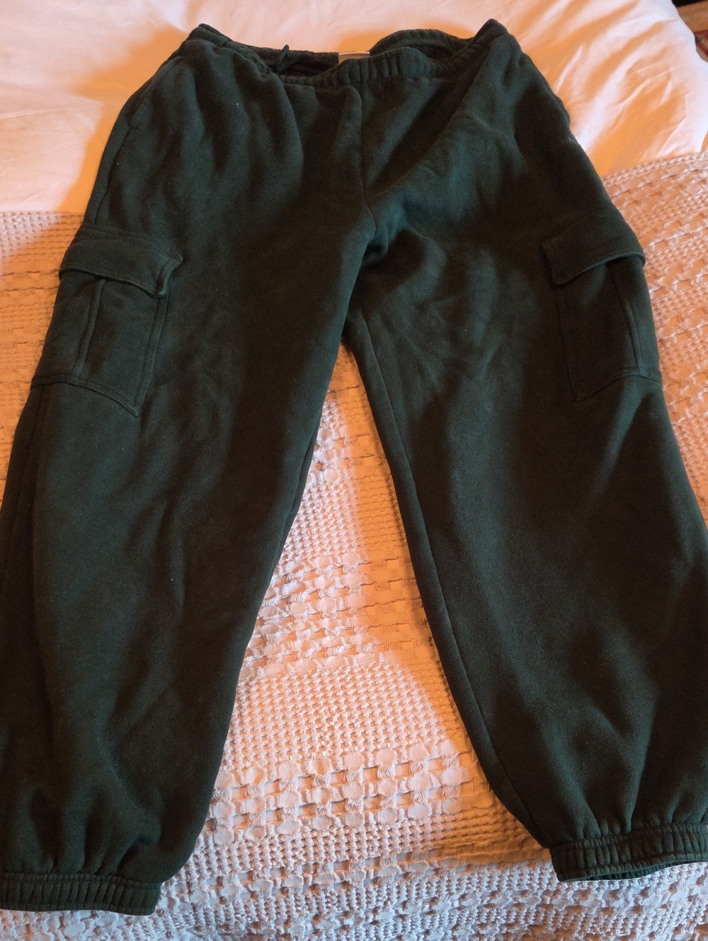TNA Dark Green  Cargo Joggers with Elastic Waist Lg